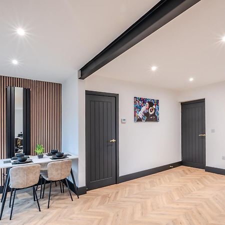 סוואנסי Modern 3Br Home - Private Parking - Tv In Every Bedroom מראה חיצוני תמונה