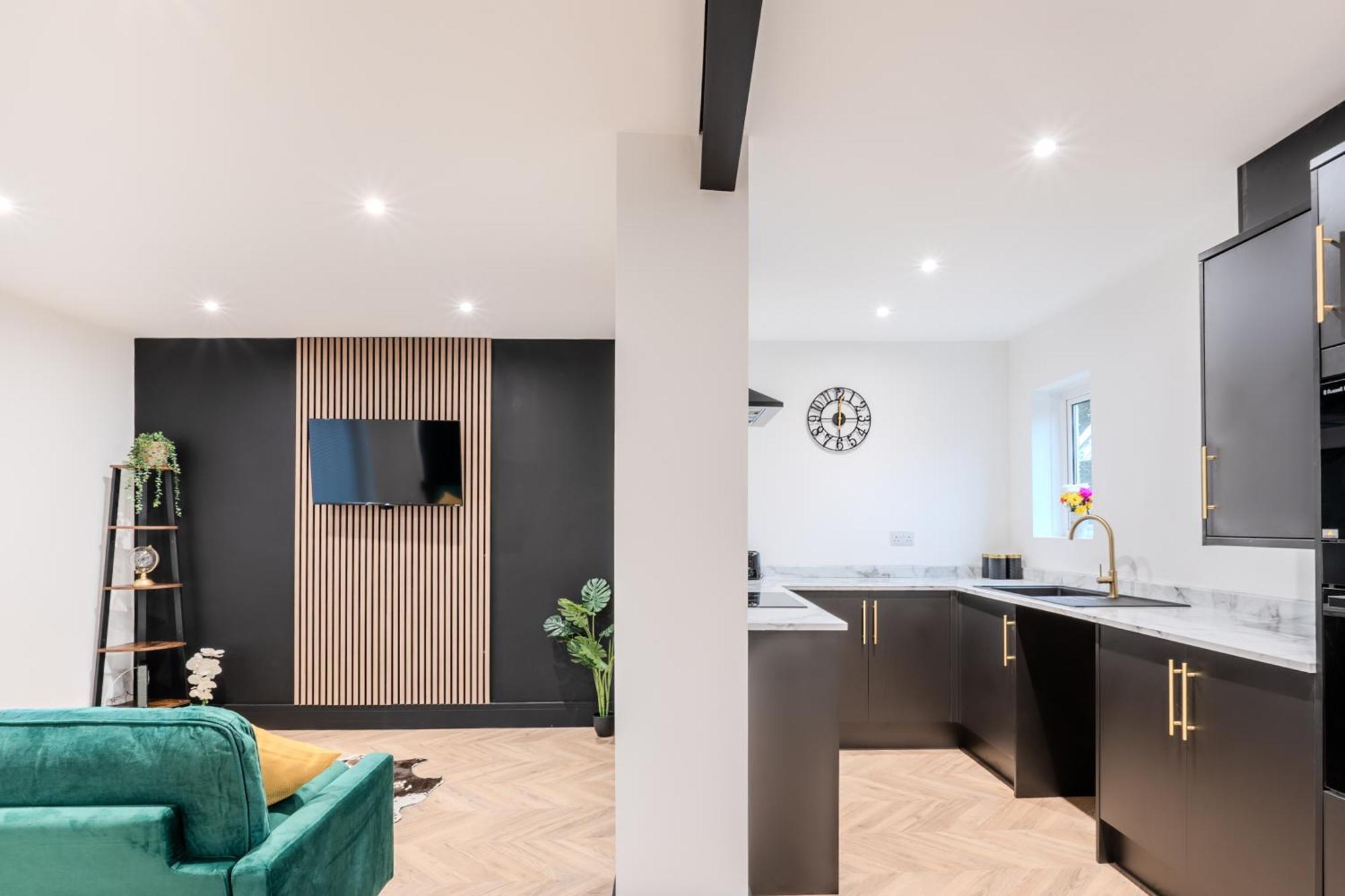 סוואנסי Modern 3Br Home - Private Parking - Tv In Every Bedroom מראה חיצוני תמונה